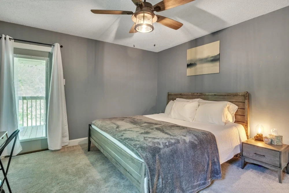 Captain Puddle Pirate's Hideaway - Near All Sevierville & Pigeon Forge Attractions & Great Smoky Mountains Np 3 Bedroom Home by RedAwning