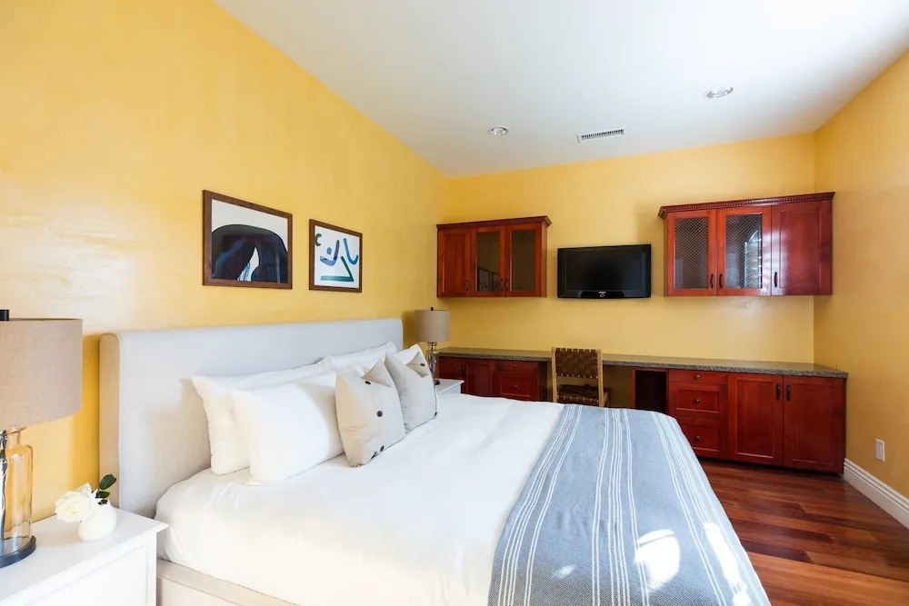 Amarilla by Avantstay Peaceful Paradise w/ Pool, Spa & Theatre Room