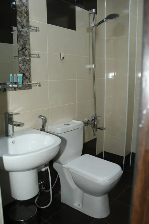 Yaffle Inn Shaki Boutique Hotel
