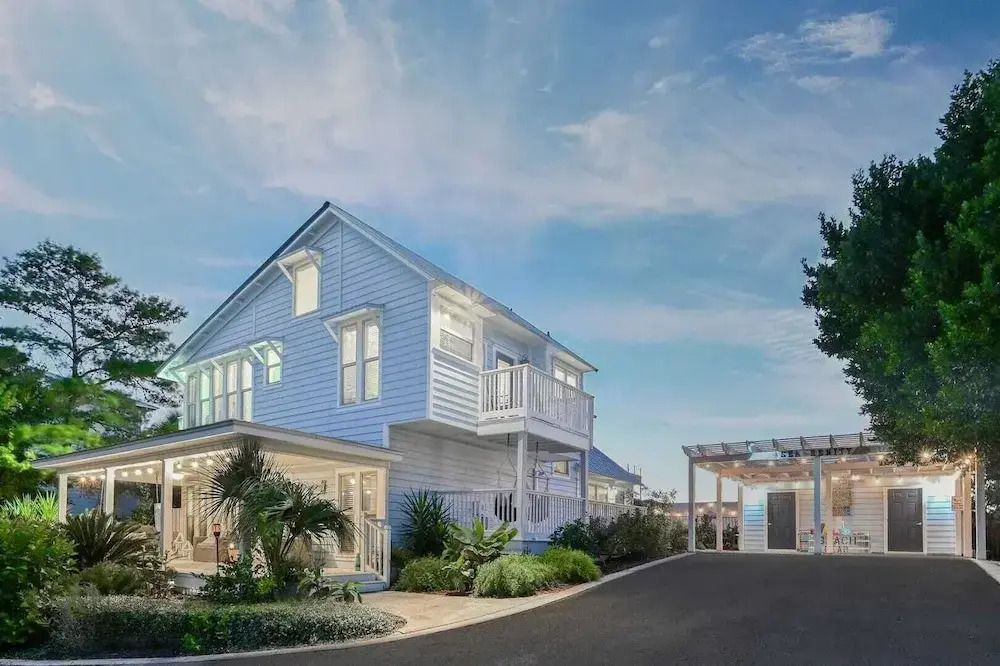 Walk to Blue Mountain Beach, Private Pool, Hot Tub 30A Sea-renity by Avantstay