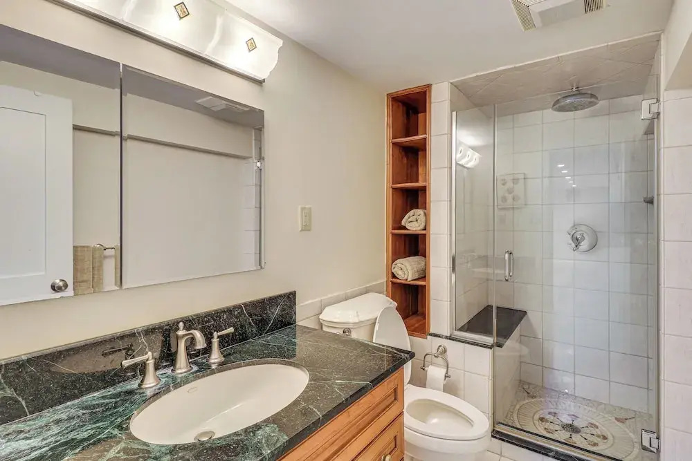 Walk to Hudson River, Near Metlife: Renovated Apt