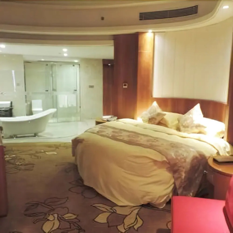 South Grand China International Hotel