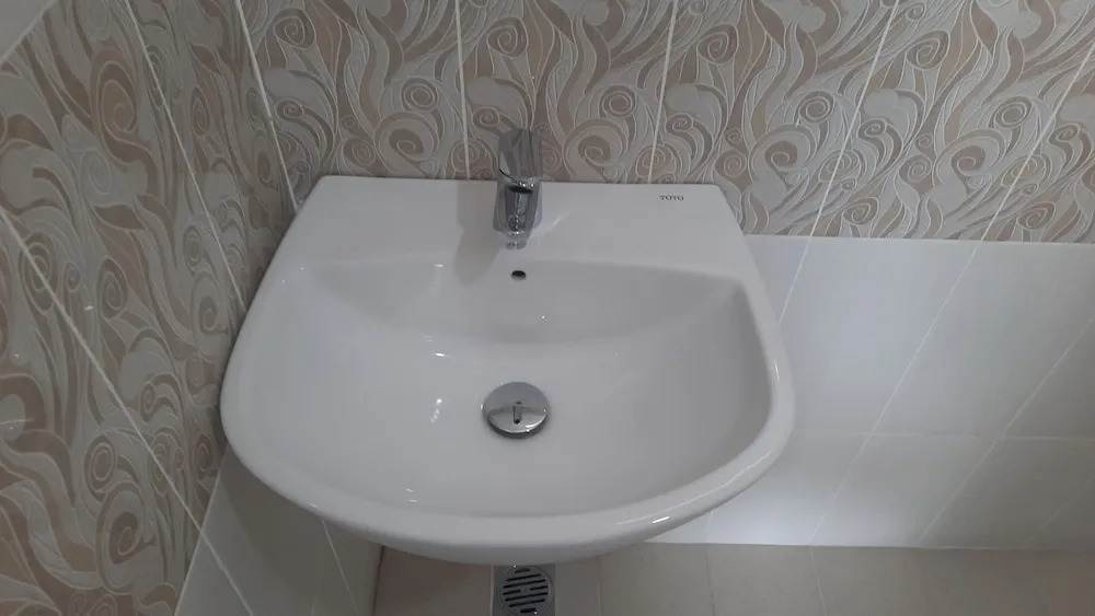 GRANADA INN PALU