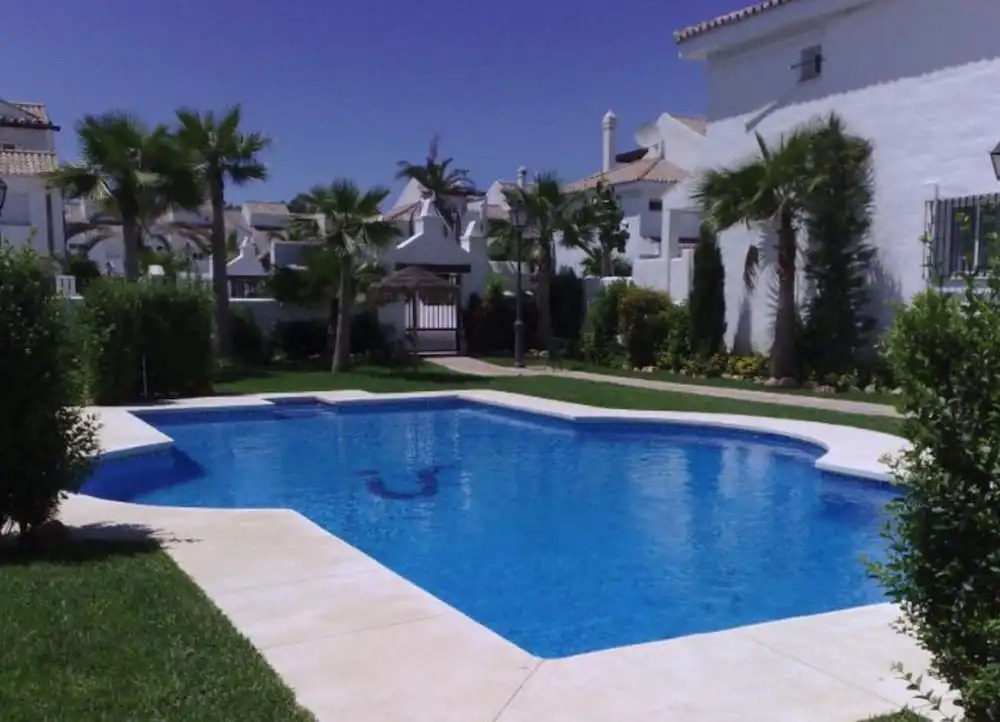 Lovely, Well Appointed Spanish Townhouse