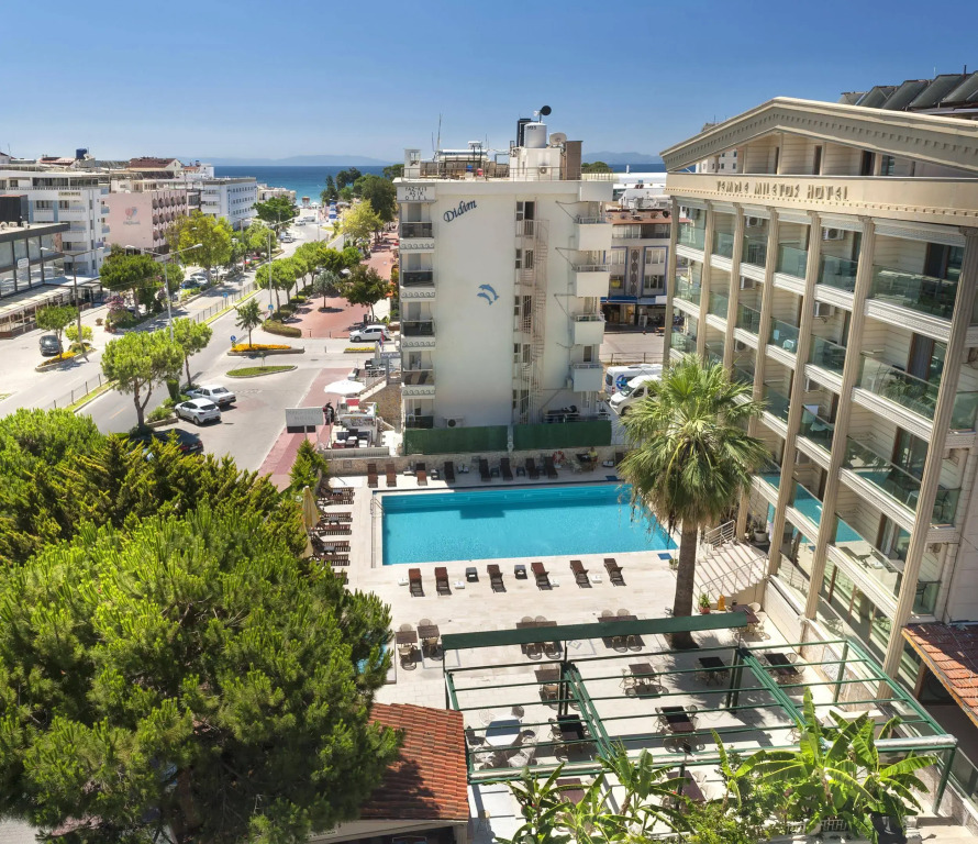 Temple Class Hotel