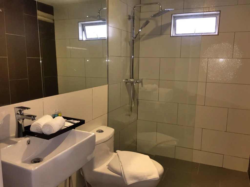 G5 HOTEL AND SERVICED APARTMENT