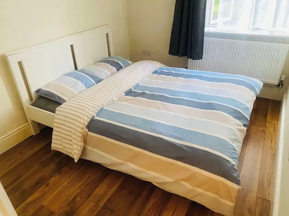Modern Apt 3 Bedrooms Near Dundrum