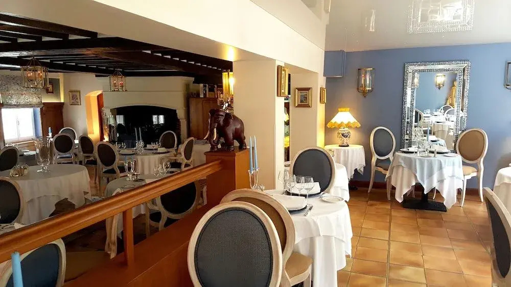 LOGIS - Hôtel & Restaurant Le Gonfalon