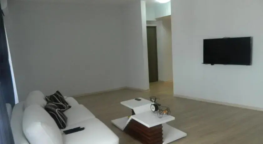 Apartment Near The Sea