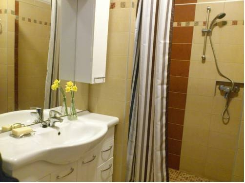 Róna Apartman