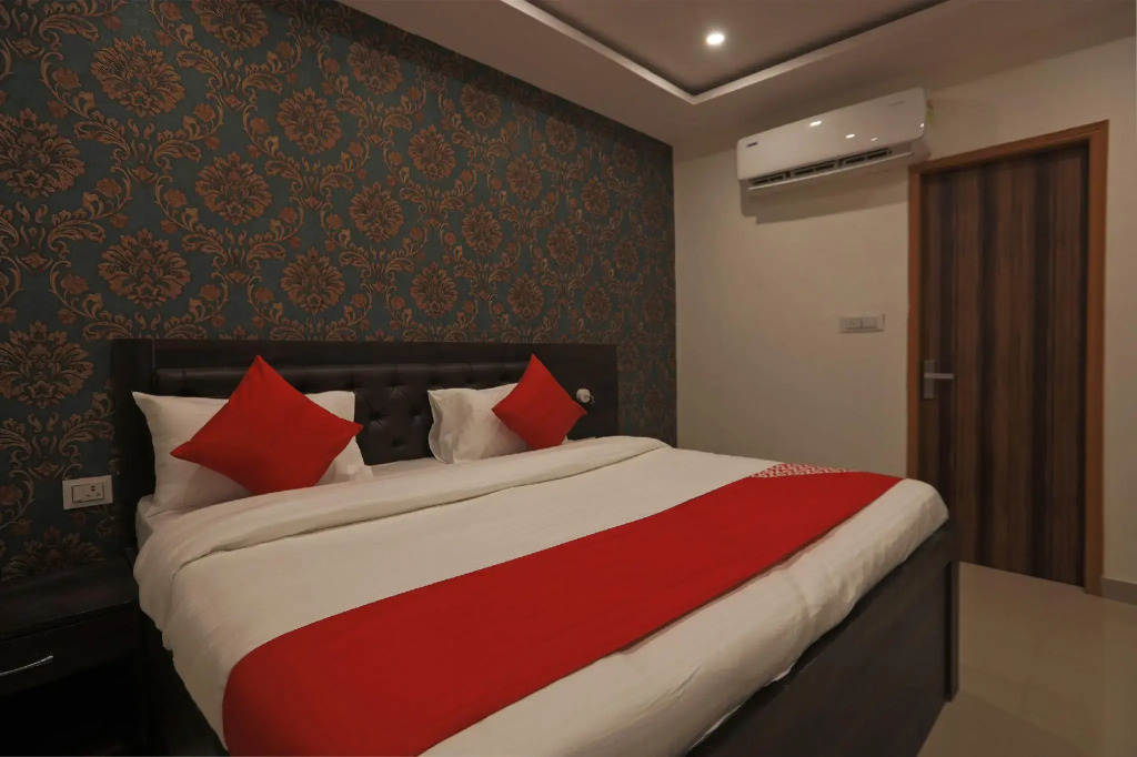 OYO 45946 City Residency