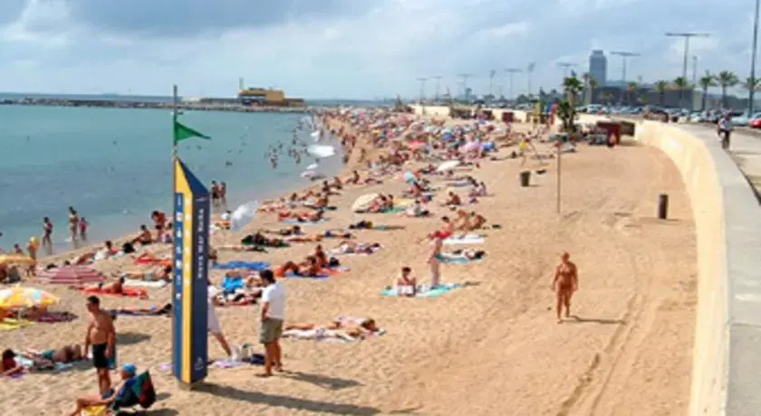 Diagonal Beach & Sun