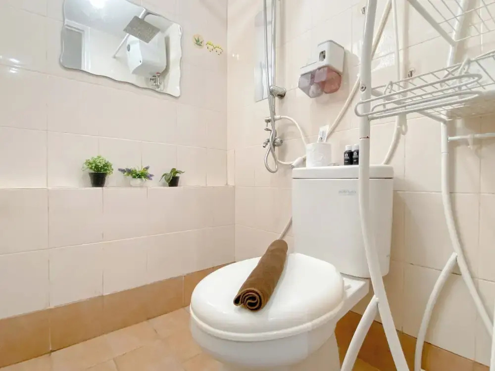 Restful And Tranquil 1Br At Apartment Bassura City