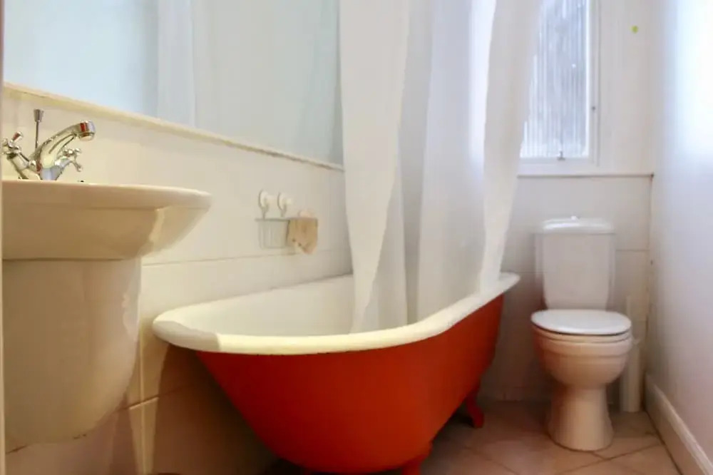 Bright 1 Bedroom Flat in Bonnington