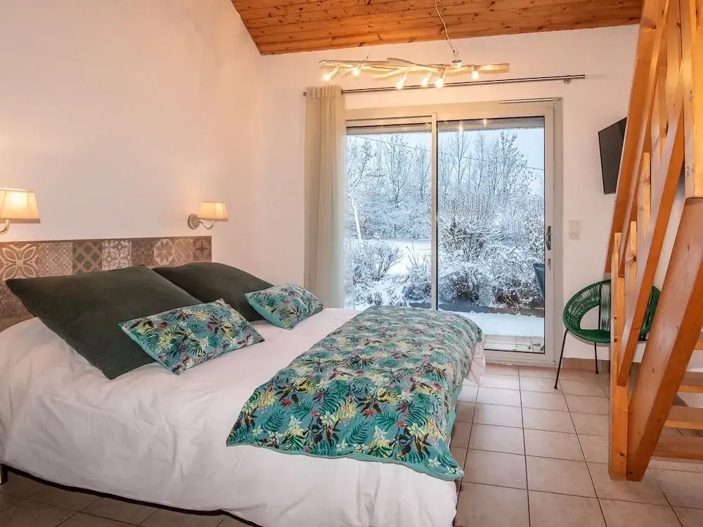 "La Combe Fleurie" Appartements & Chambres