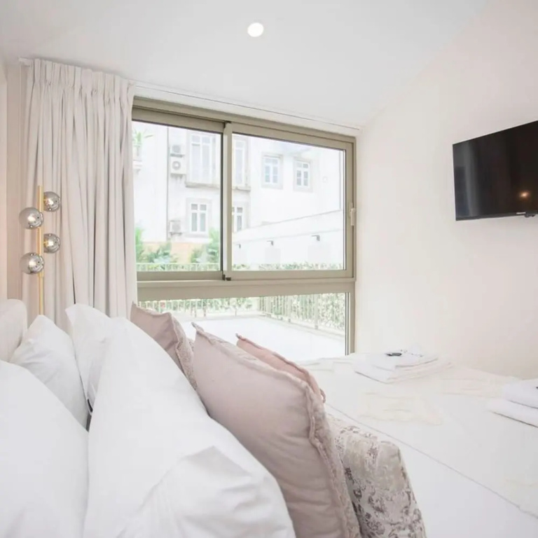Liiiving in Porto - Soho Urban Retreat