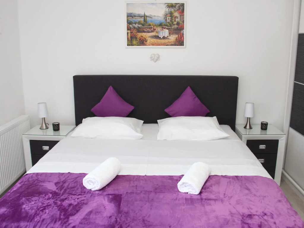 Apartment in Grebastica Near the Sea