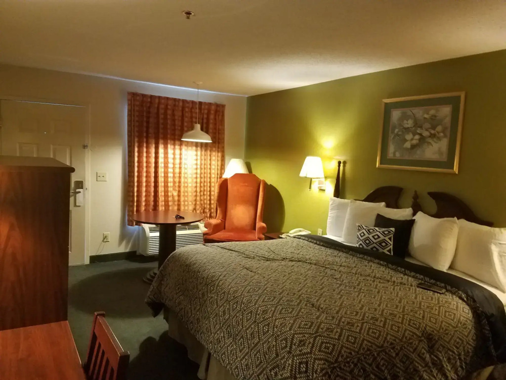 Americas Best Value Inn - Rome