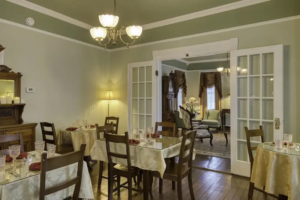 Victorian House Bed and Breakfast