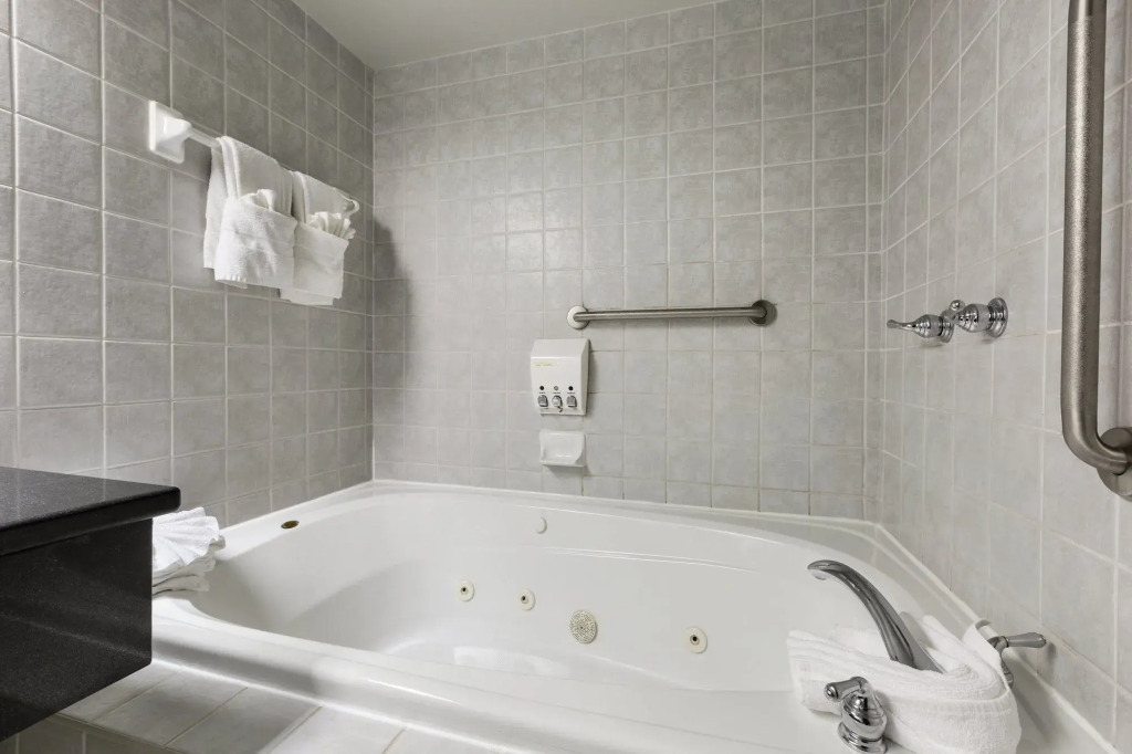 Days Inn Ottawa West