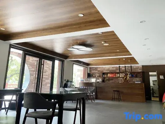 Gulanshe Homestay in Linzhou City
