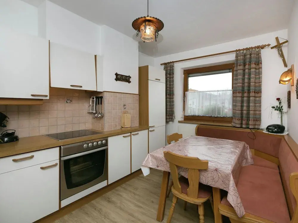 Modern Apartment in Uderns Near Ski Area