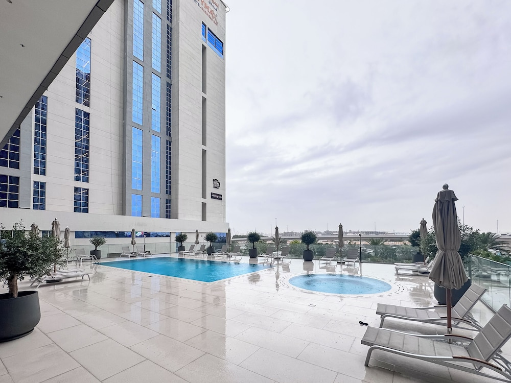 PVH - Royal Regency - Modern Studio
