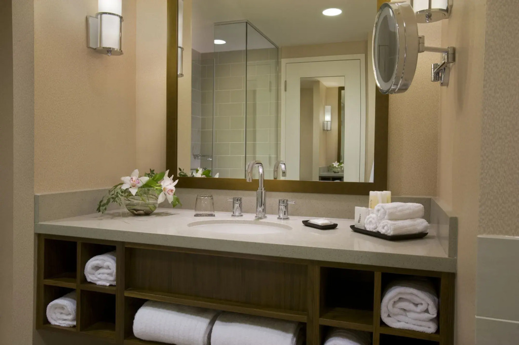 Caesars Windsor, A Caesars Destination