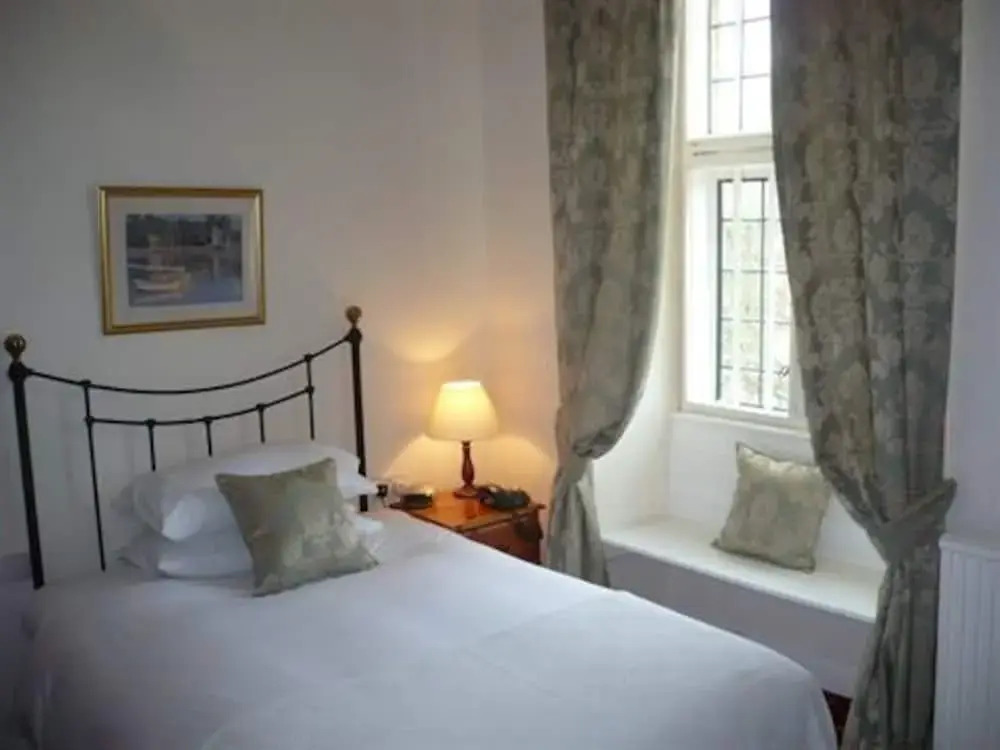 Ash House Hotel