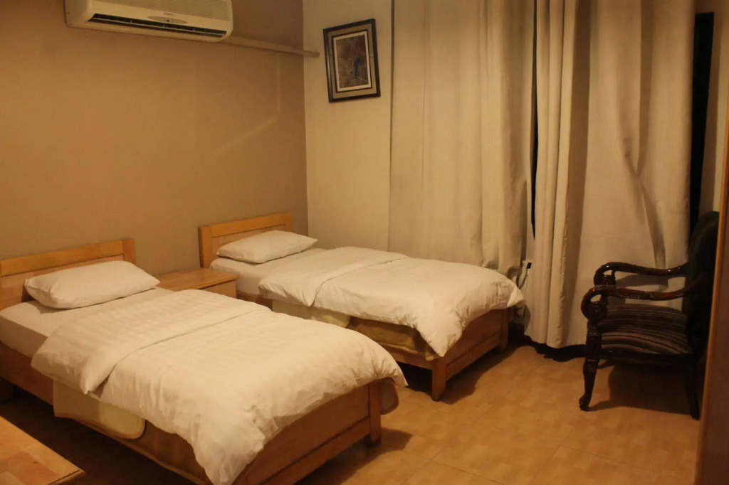 Al Ballouti Hotel Suites