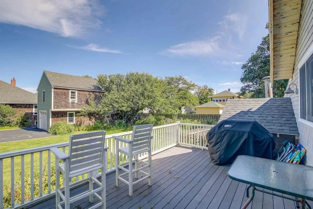 Charming Scituate Home w/ Deck - Walk to Beaches