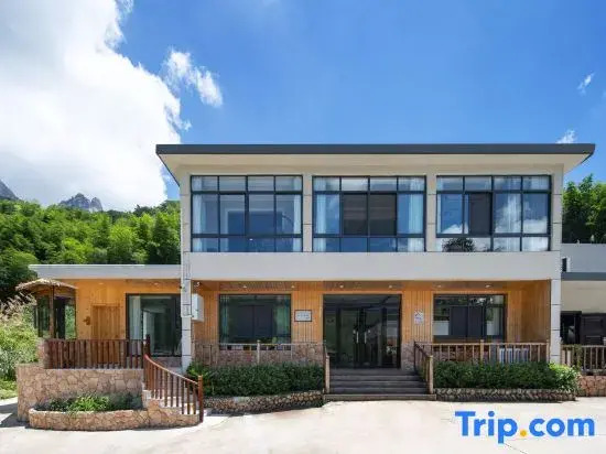 Tianzhushan Mountain Villa