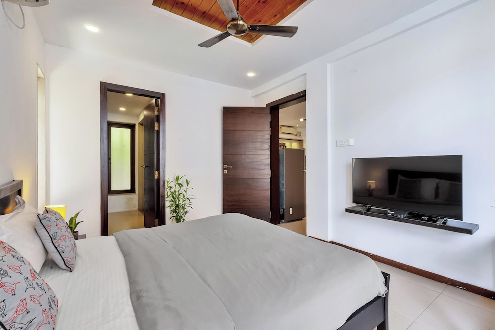 Staymaster Water Wave 3BR Villa