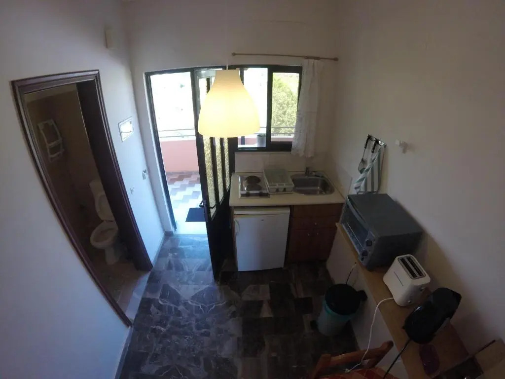 Antzela Apartments