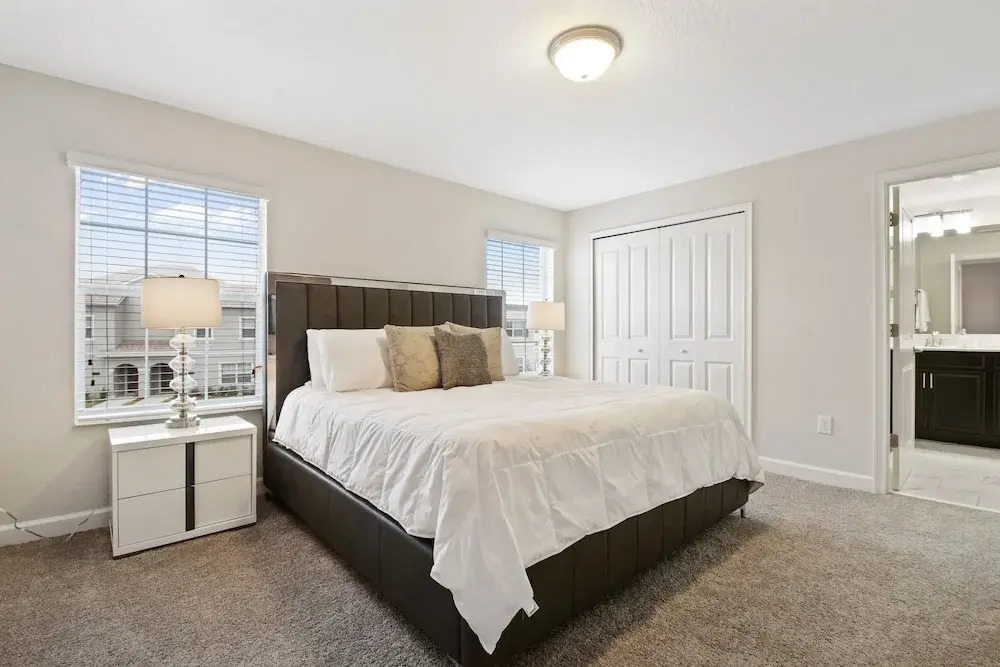 Four Bedrooms w/ Pool Townhome 4841