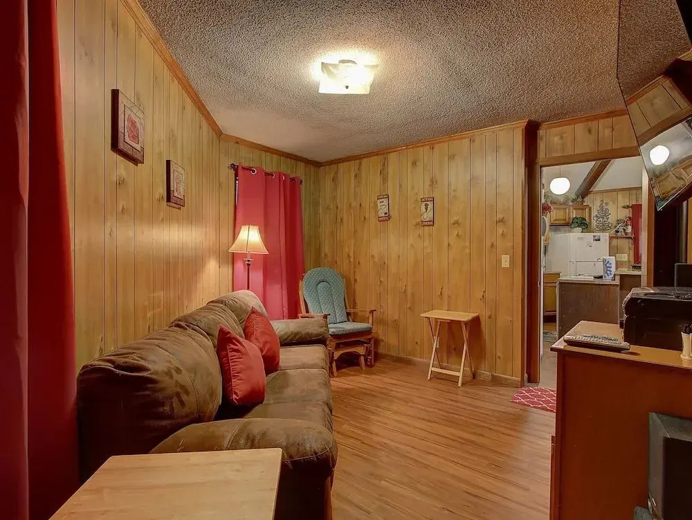 Bear Hugs 1 Bedroom 1 Bathroom Chalet