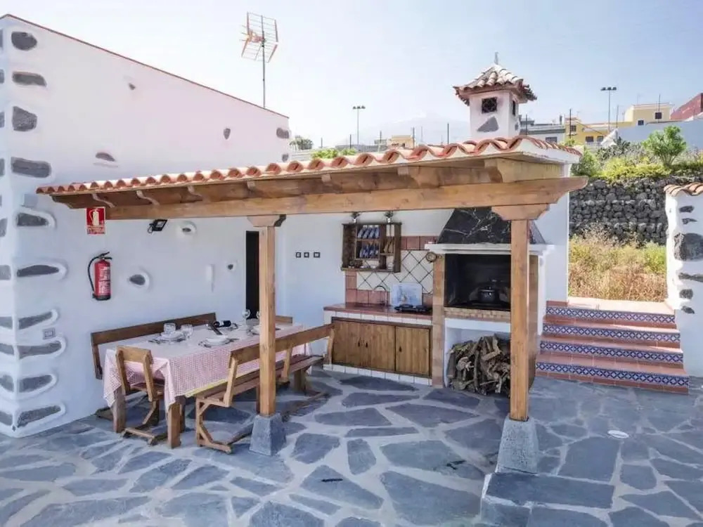 Villa with 2 Bedrooms in Icod de Los Vinos, with Private Pool, Furnished Terrace And Wifi - 200 M From the Beach