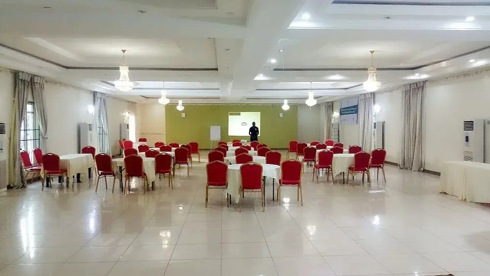 Bon Hotel Platinum