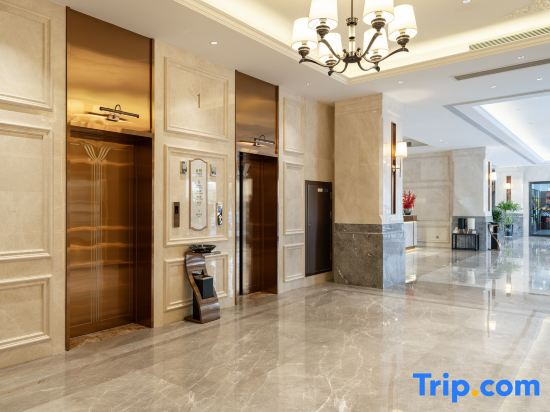 Vienna International Hotel (Huangchuan Xiyalibao)