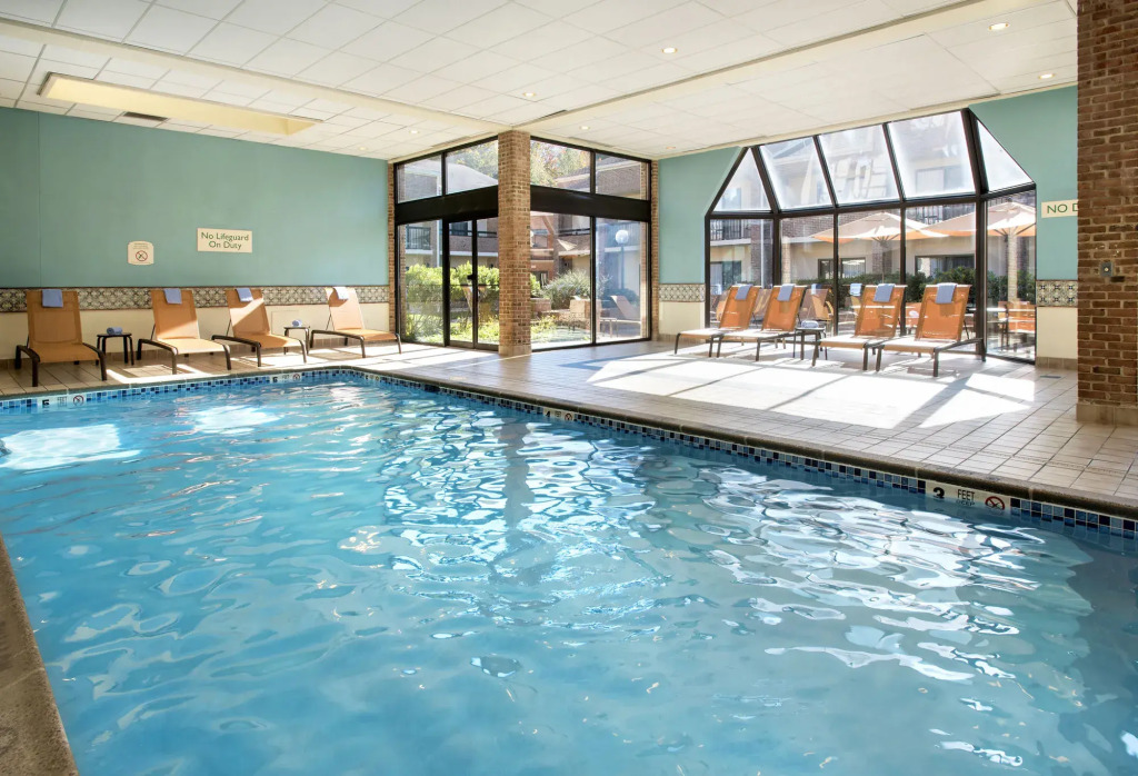 Courtyard By Marriott Hartford Windsor Airport