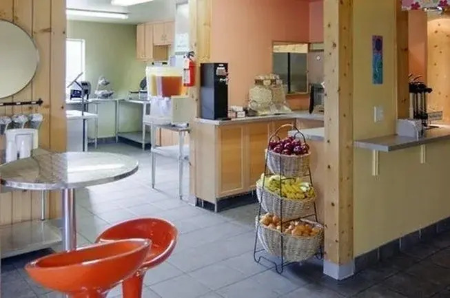 Americas Best Value Inn - Madison