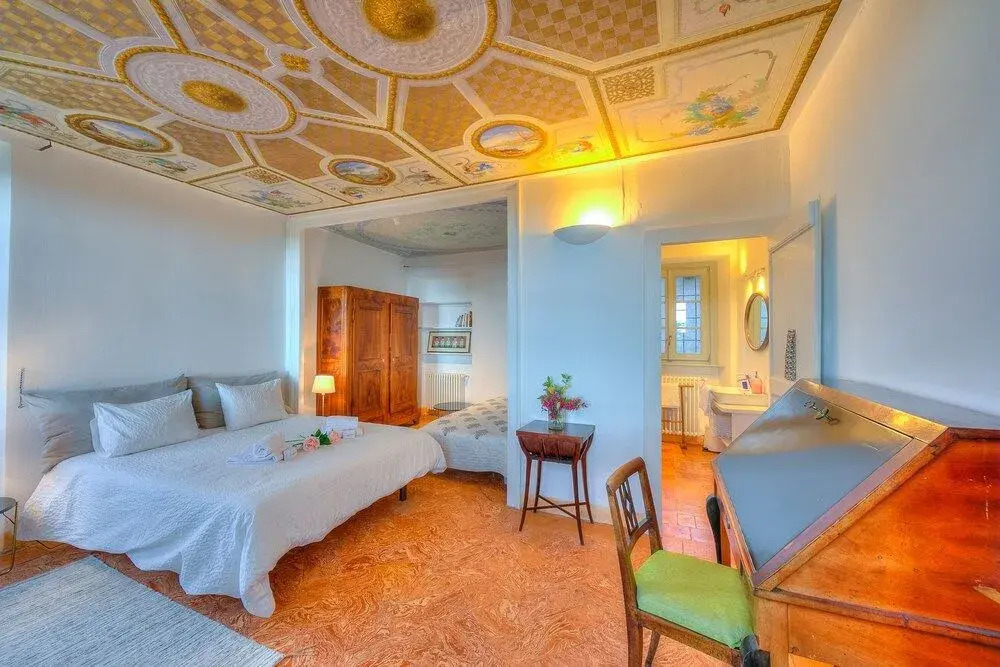 Casa Mirica