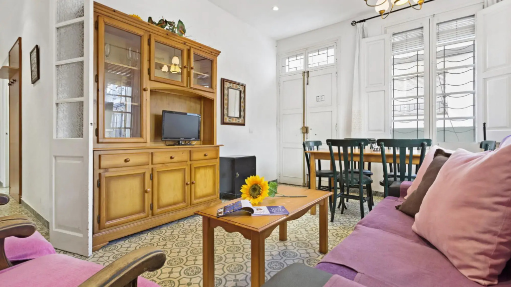 Peral in Llafranc With 2 Bedrooms and 2 Bathrooms