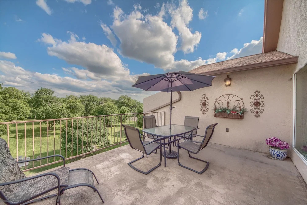 River Vista Ww G302 2 Bedroom Condo by RedAwning