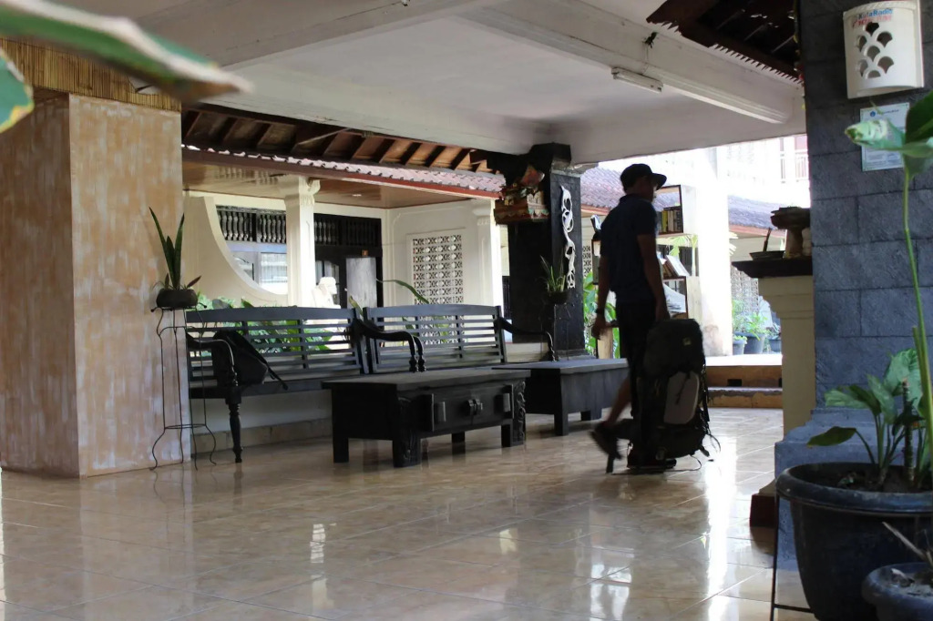 Hotel Near Beach Ayu inn Kuta
