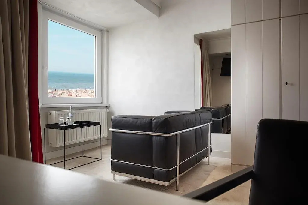 Beach Hotel