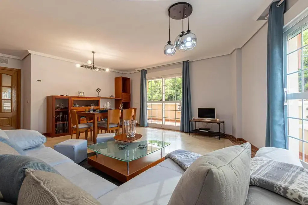 797 Holiday Rentals- Piso con amplia terraza a solo 1 min de la playa