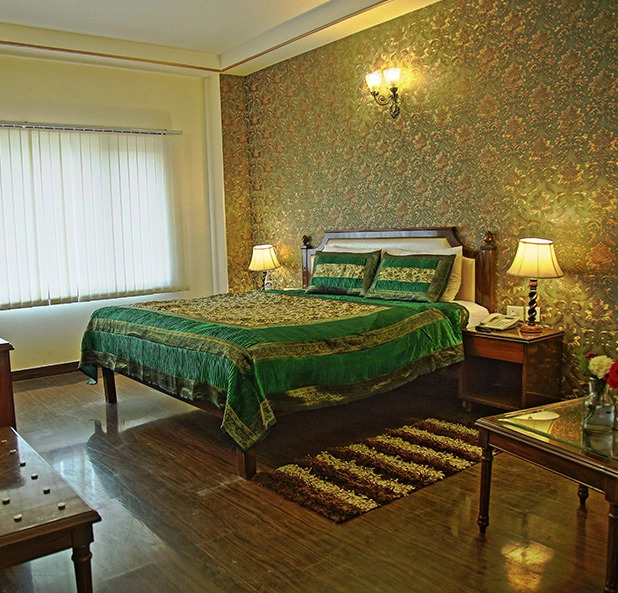 OYO 16565 Karnal Haveli