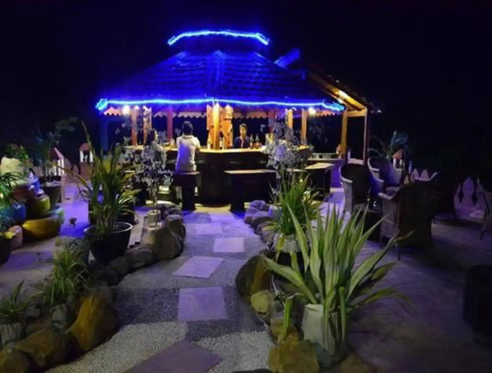 Kaday Aung Hotel