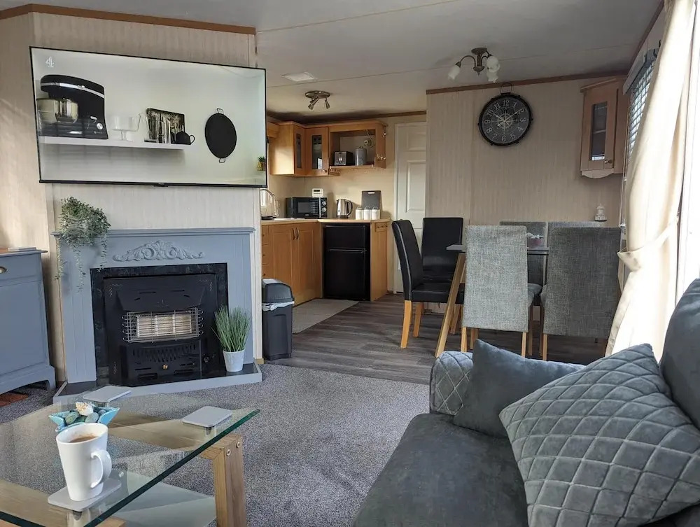 Fraunies Beach House Anderby Creek - Dog friendly